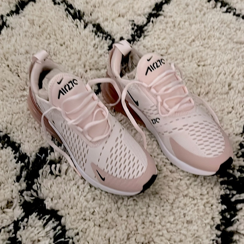 Nike Air Max 270 Pink Size 7.5